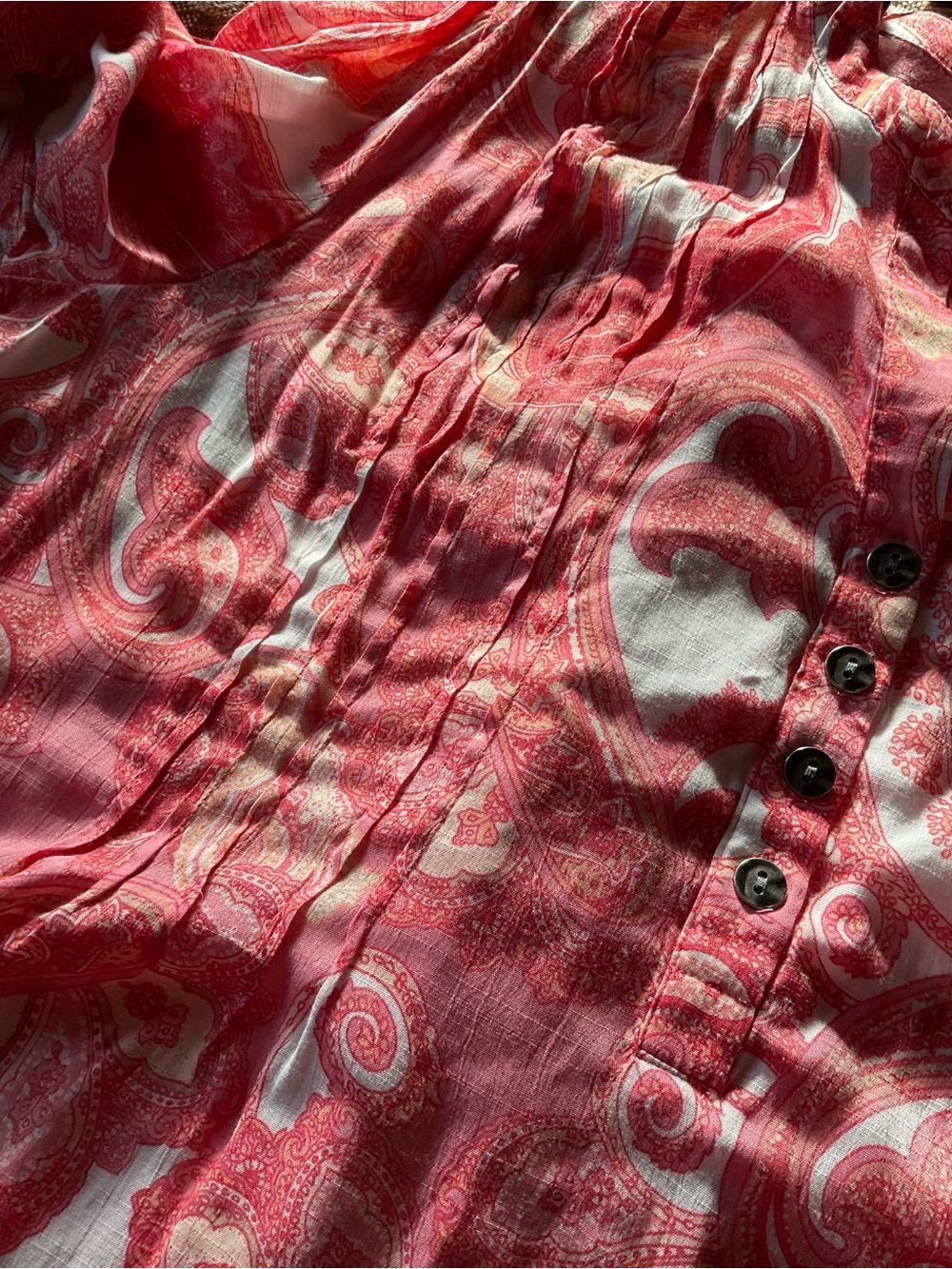 Cocomo woman Pink Paisley Button-Front Tunic Top. Size XL - Picture 10 of 11